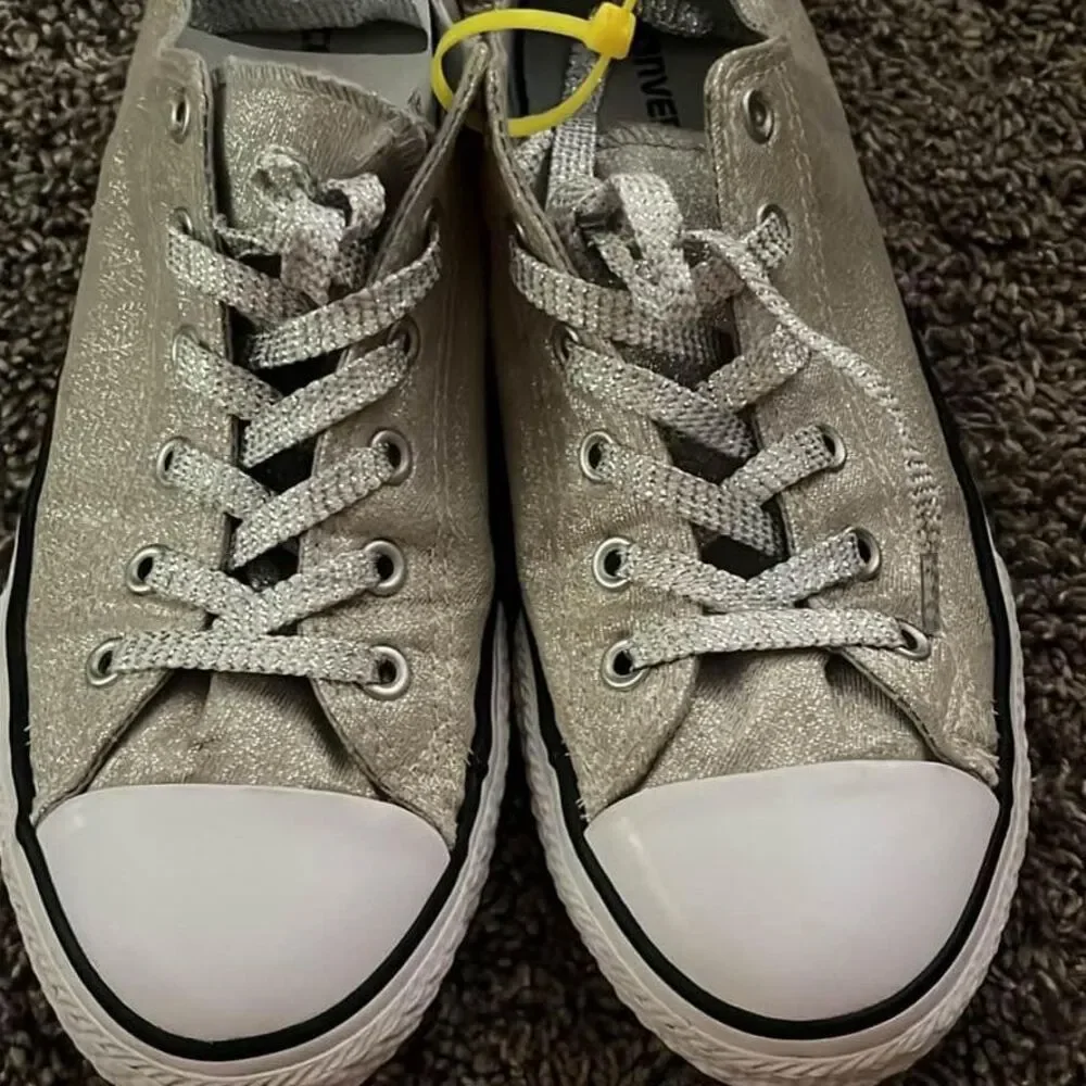 Converse low tops womens size 5 grey/silver